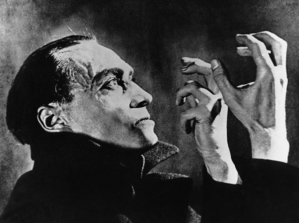 Still from THE HANDS OF ORLAC