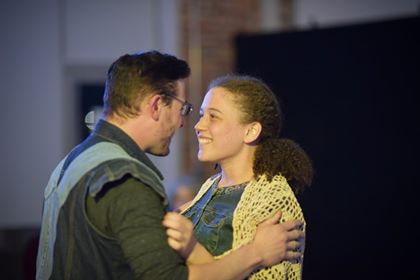Photo of the two leads in Flatwater Shakespeare Company's ROMEO AND JULIET