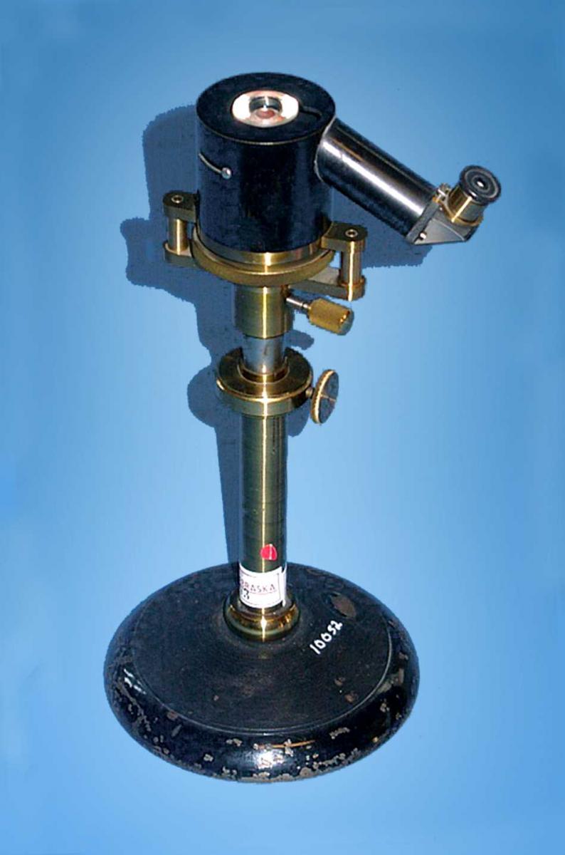 Pulfrich Refractometer